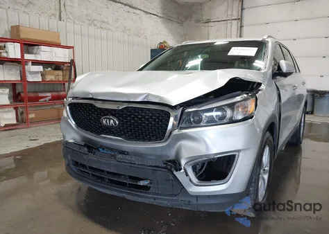2016 Kia Sorento 2.4L Lx z USA, uszkodzony, nr VIN 5XYPGDA31GG035385